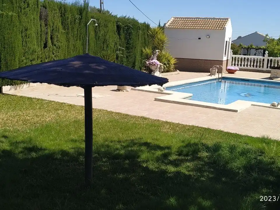 Chalet con jardín en venta en Avenida Camino Cantillana 1, imagen 38