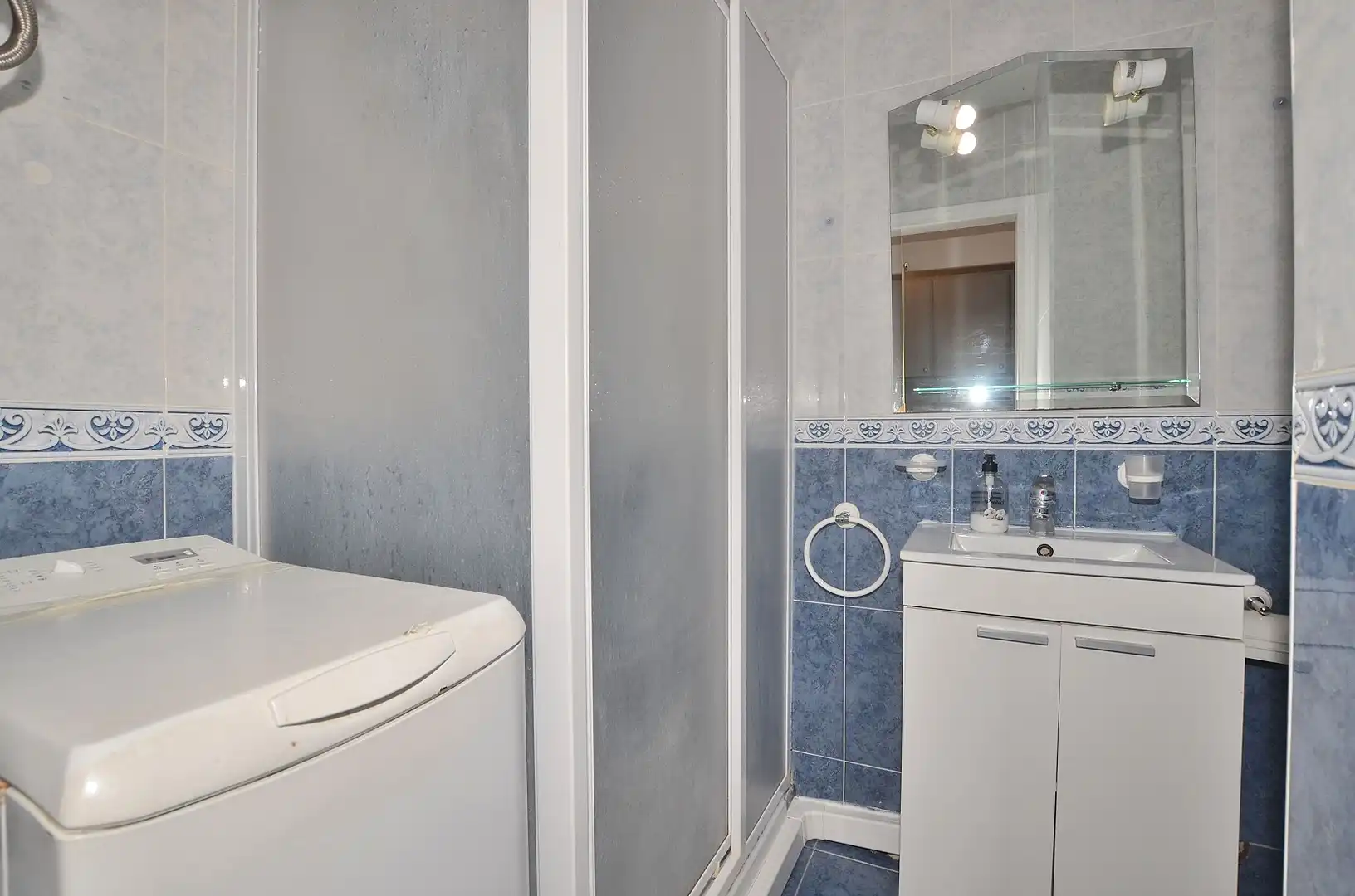 Bathroom of Study for sale in Benalmádena  with Air Conditioner and Terrace