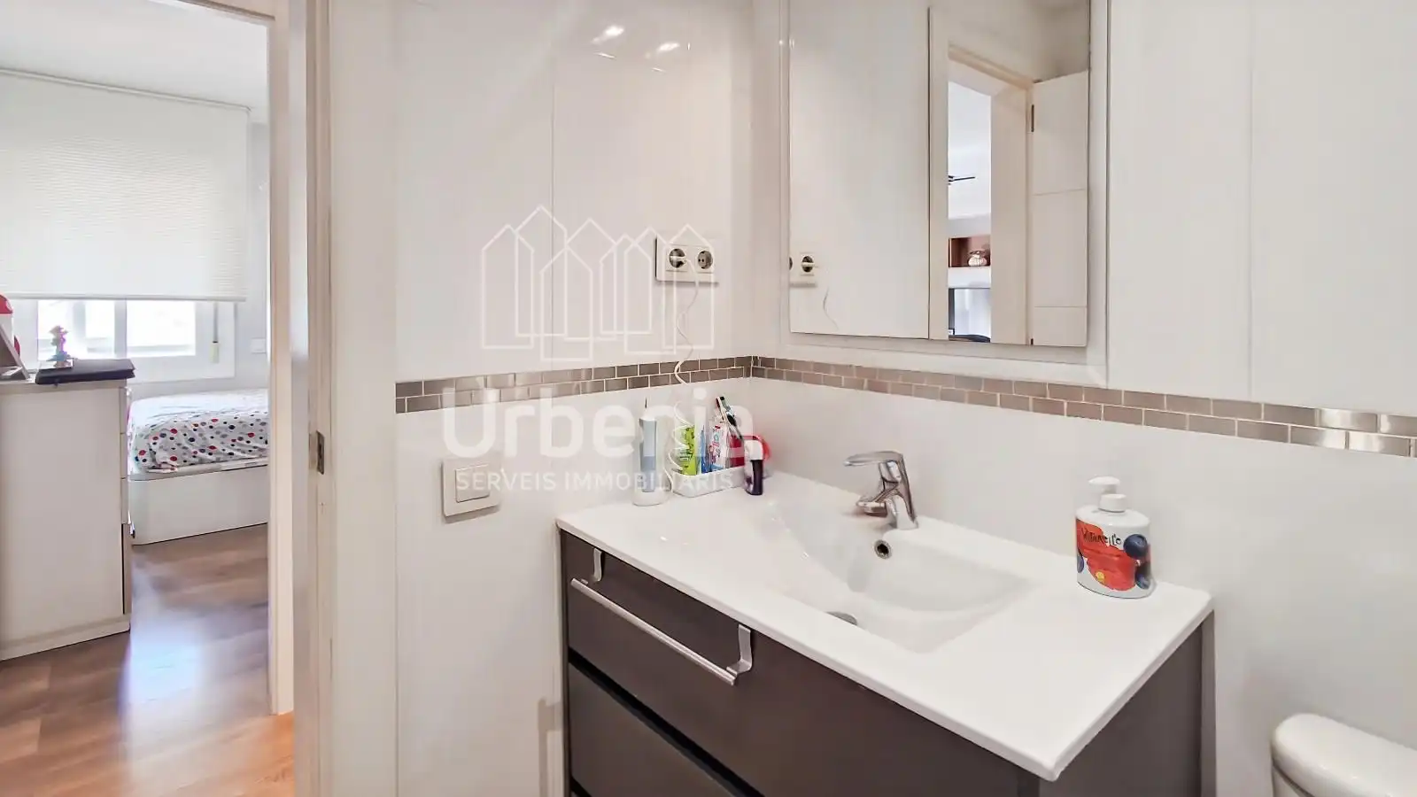 Bathroom of Flat for sale in Mataró  with Air Conditioner, Heating and Terrace