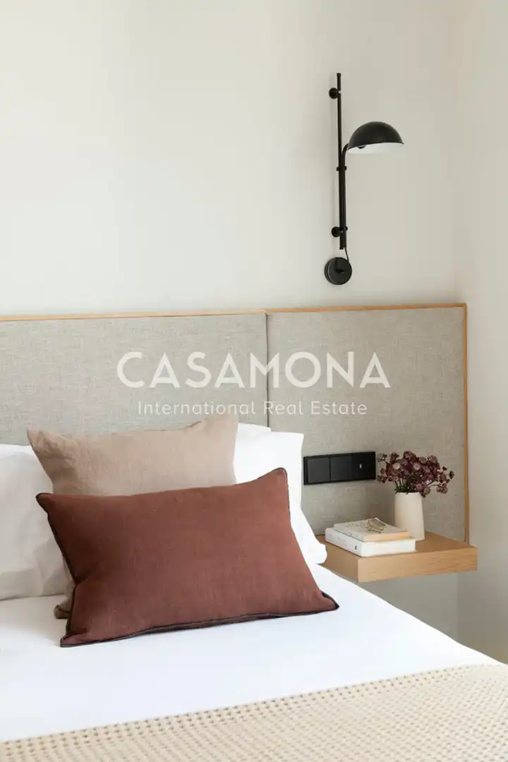 Dormitori de Apartament de lloguer en Barcelona amb Terrassa, Moblat i Internet