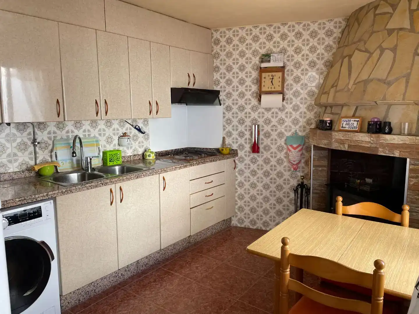 Cocina de Casa adosada en venta en Fuentealbilla con Aire acondicionado, Trastero y Amueblado