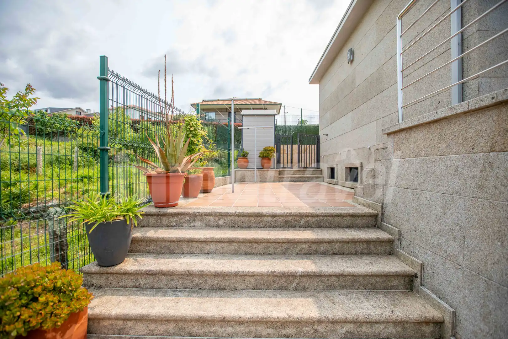 Terraza de Casa o chalet en venta en Sanxenxo con Calefacción, Jardín privado y Parquet