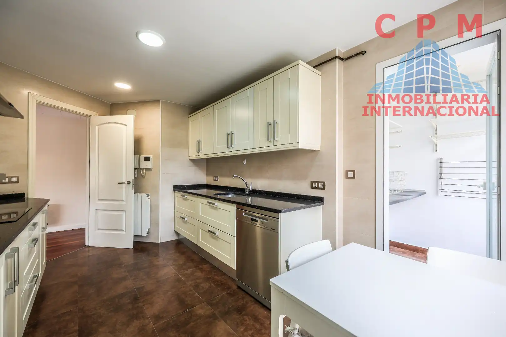 Cocina de Piso de alquiler en Madrid con Aire acondicionado, Calefacción y Trastero