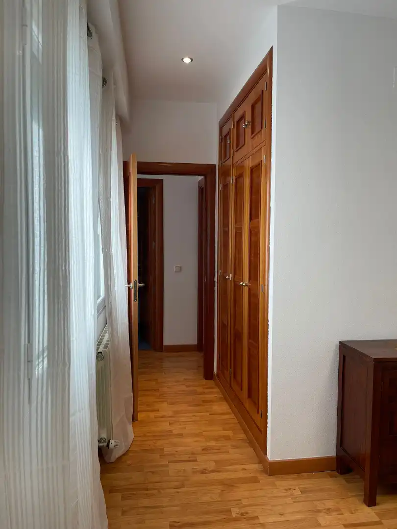 Wohnung zur Miete in Plasencia mit Klimaanlage, Heizung und Möbliert