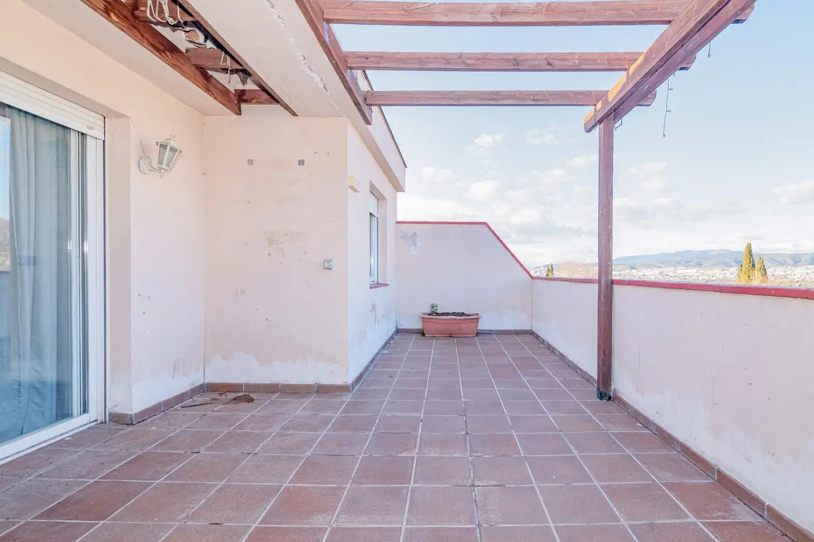Terrasse von Dachboden zum Verkauf in La Zubia mit Klimaanlage, Terrasse und Abstellraum
