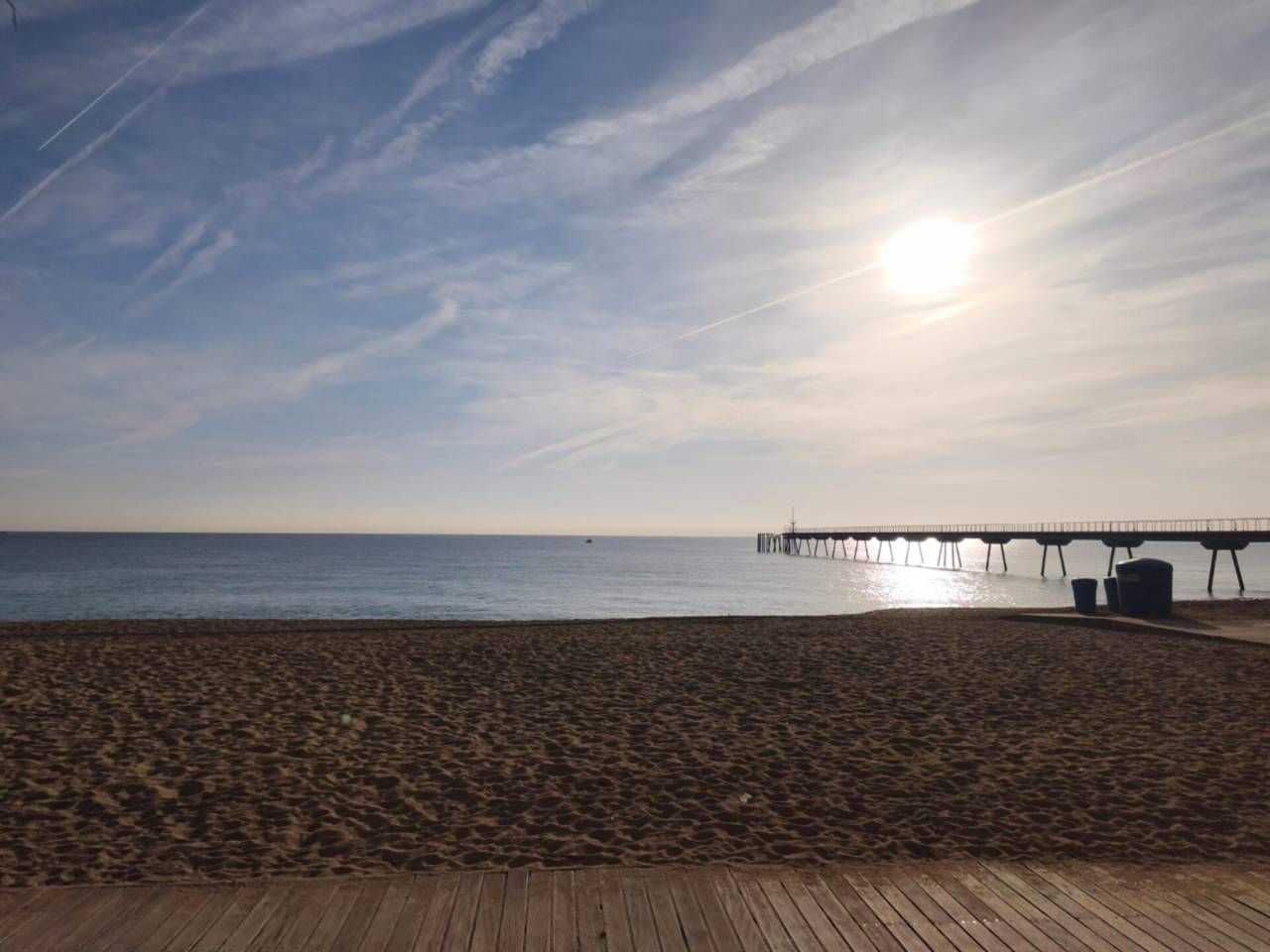 Exterior view of Flat for sale in Badalona  with Air Conditioner, Parquet flooring and Balcony