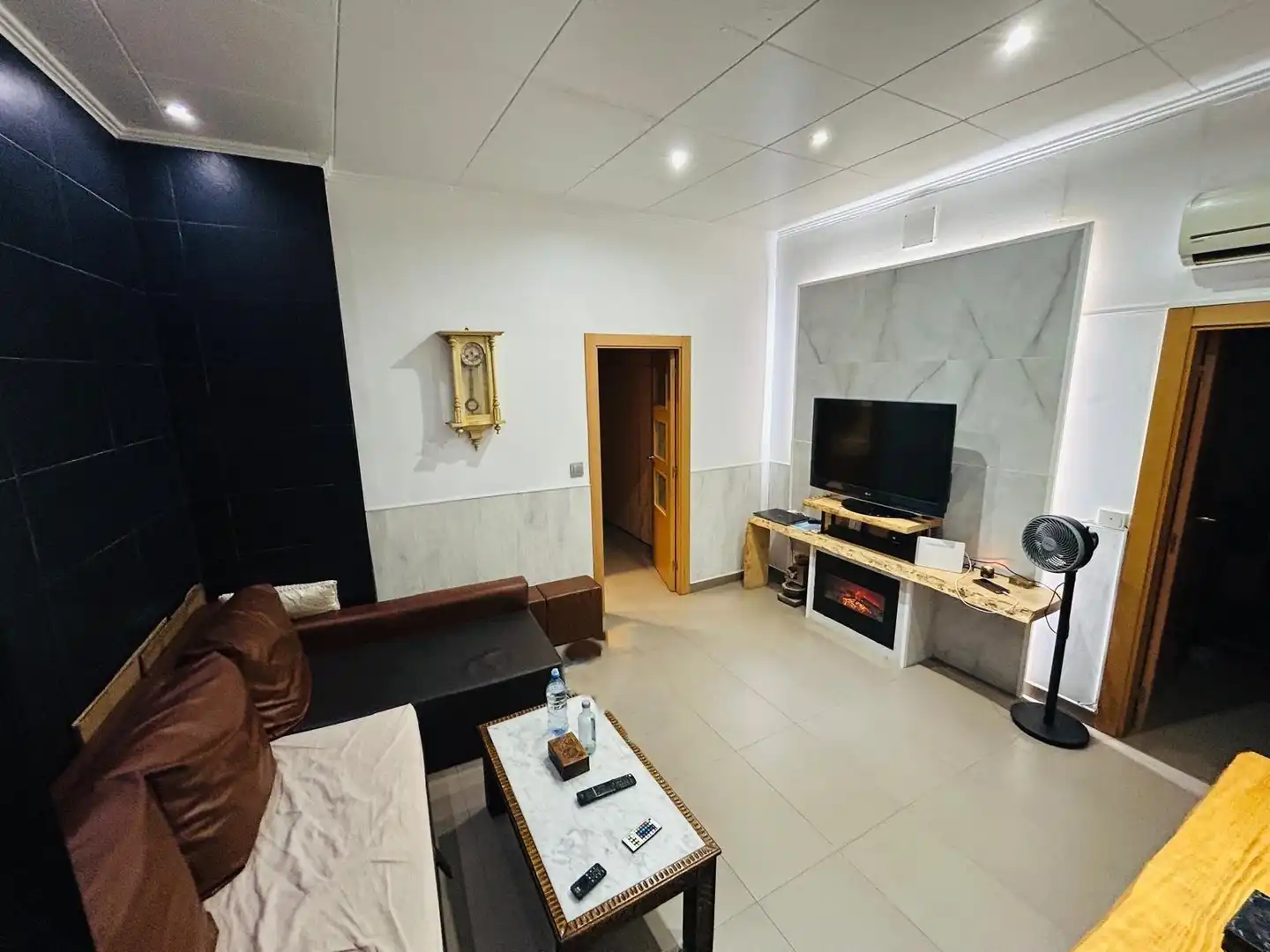 Sala de estar de Planta baja en venta en L'Hospitalet de Llobregat con Aire acondicionado