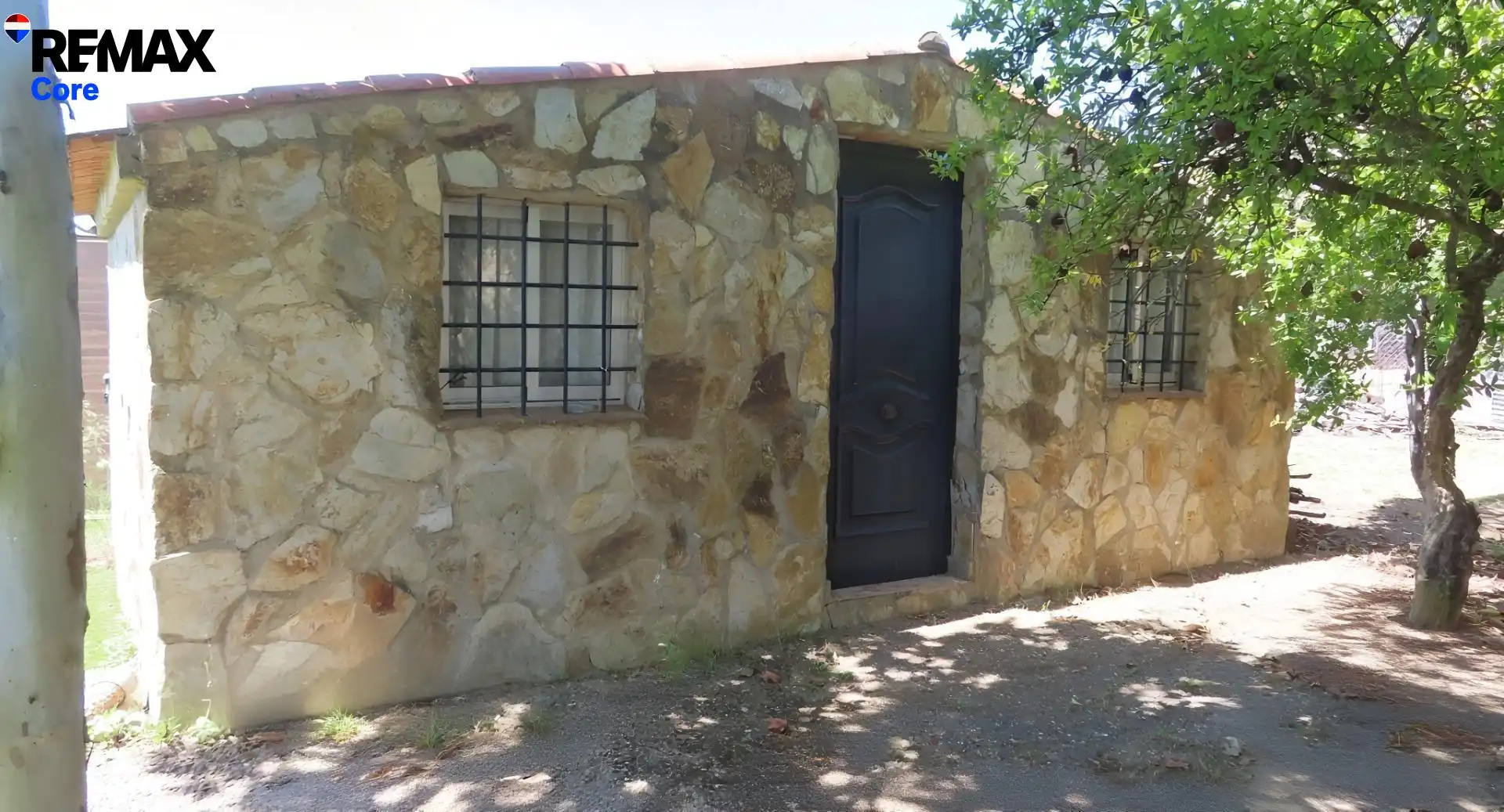 Vista exterior de Casa o xalet en venda en Villar del Rey amb Aire condicionat, Calefacció i Jardí privat