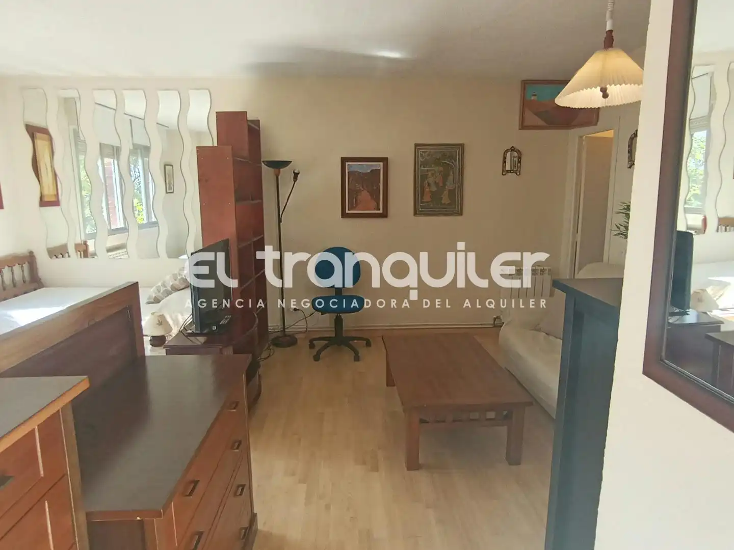 Living room of Study for rent in Pozuelo de Alarcón  with Swimming Pool, Furnished and Washing machine