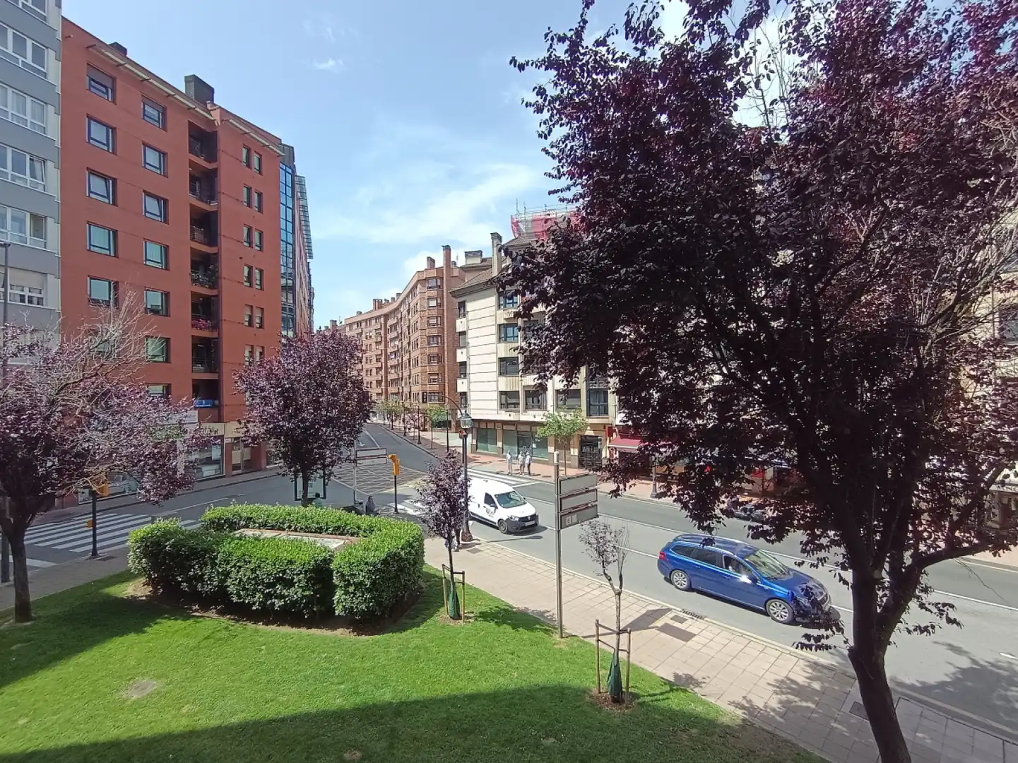 Vista exterior de Piso de alquiler en Gijón  con Calefacción, Parquet y Terraza