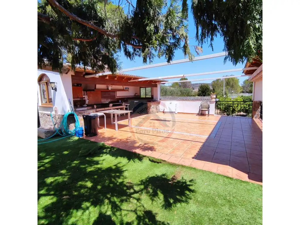 Casa o chalet en venta en Calle Ermita, Bellús