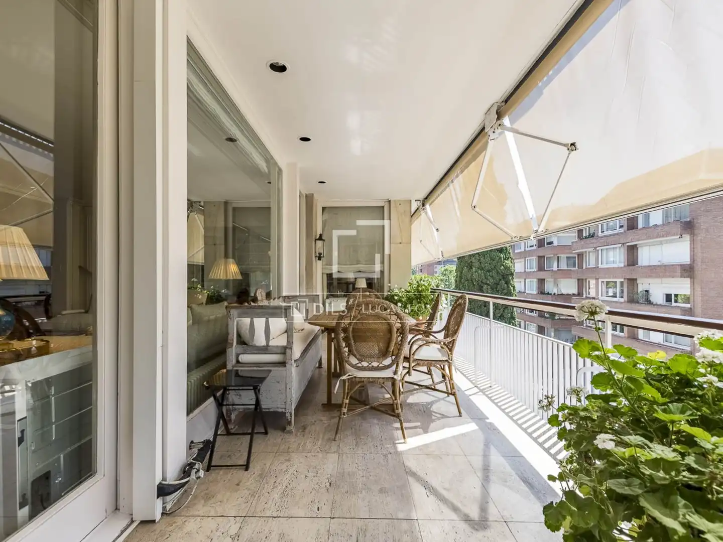 Terraza de Piso en venta en Barcelona con Aire acondicionado
