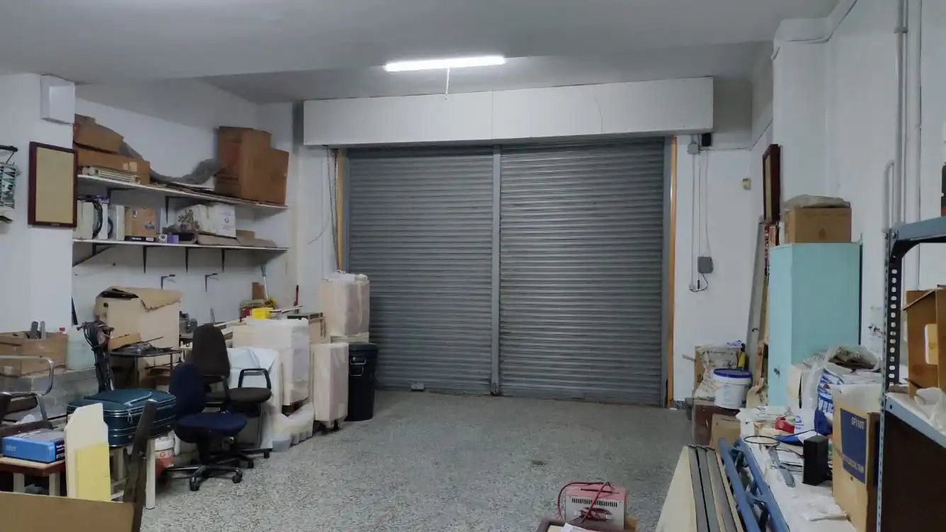 Geschaftsraum zum Verkauf in Zaragoza mit Möbliert