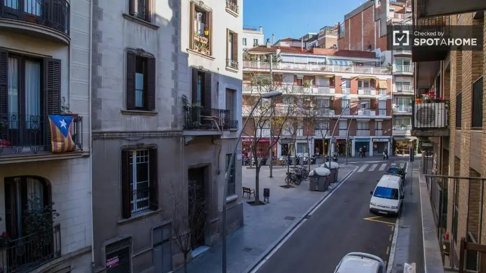 Habitació a Sant Gervasi- Galvany