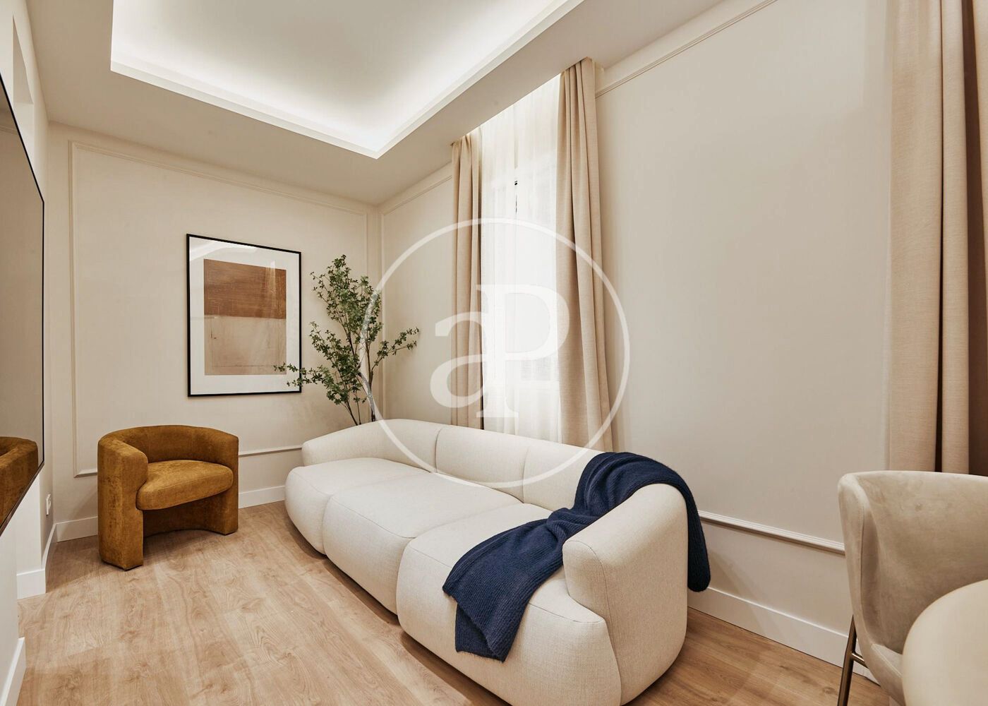 Living room of Flat for sale in  Madrid Capital  with Air Conditioner, Heating and Furnished