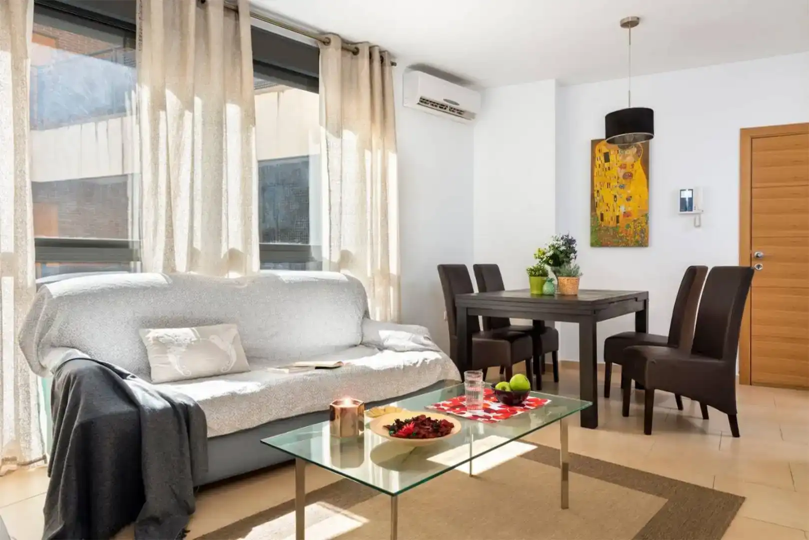 Wohnzimmer von Wohnung zur Miete in  Sevilla Capital mit Klimaanlage