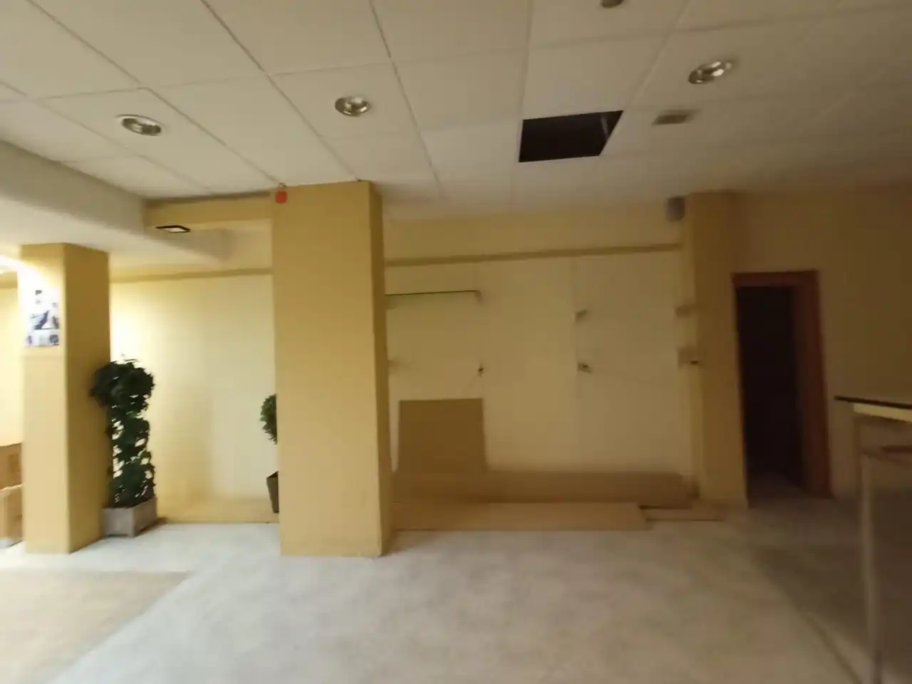 Local comercial en venda a Avenida Virgen Milagrosa, imagen 5