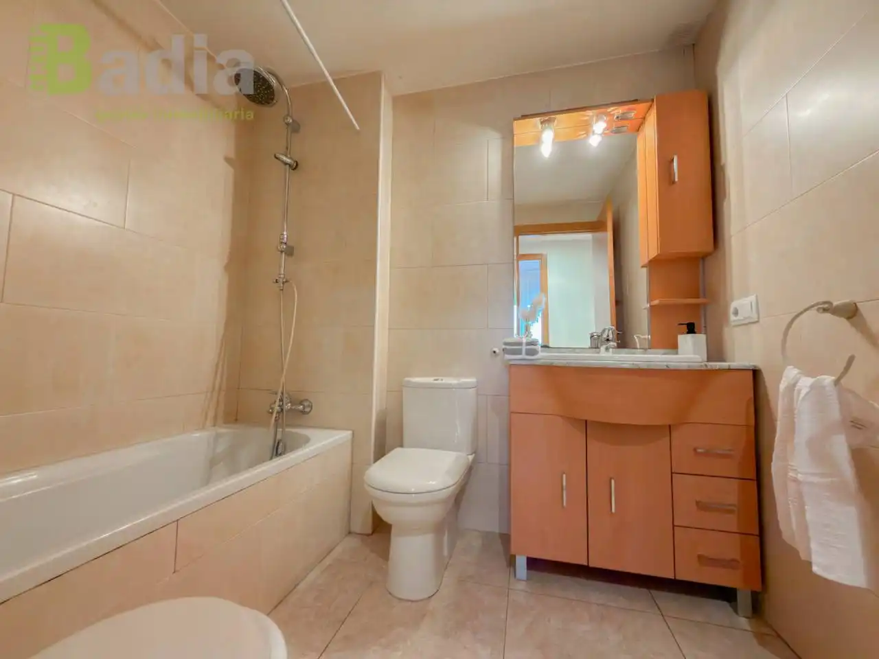 Baño de Piso en venta en Alcarràs con Trastero