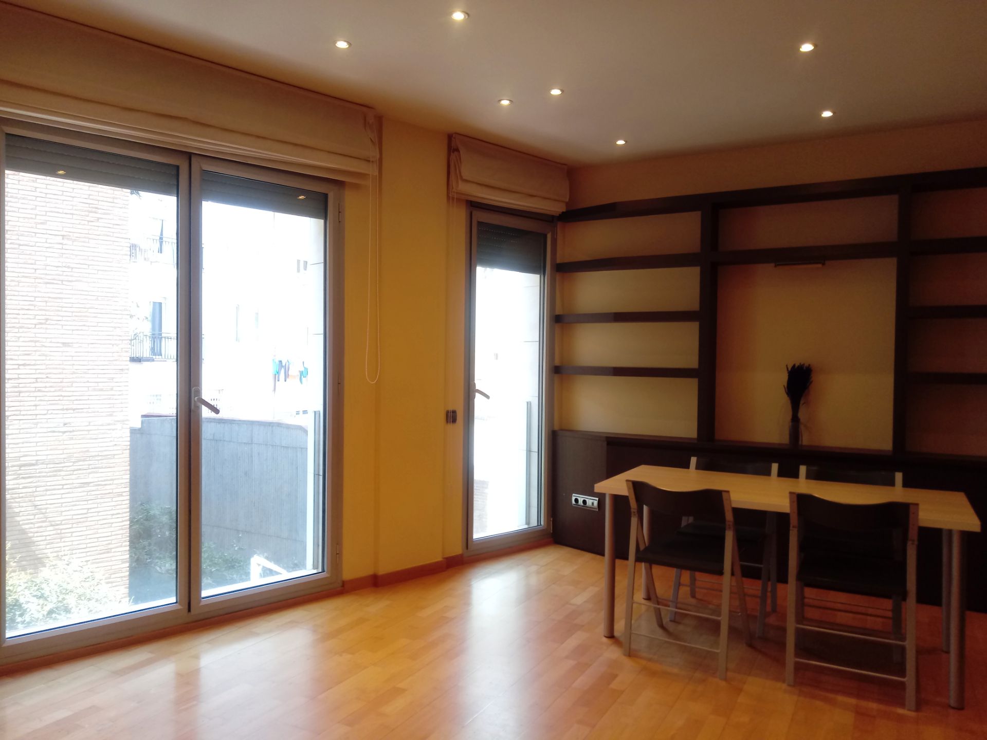 Sala d'estar de Pis de lloguer en  Barcelona Capital amb Aire condicionat, Calefacció i Parquet