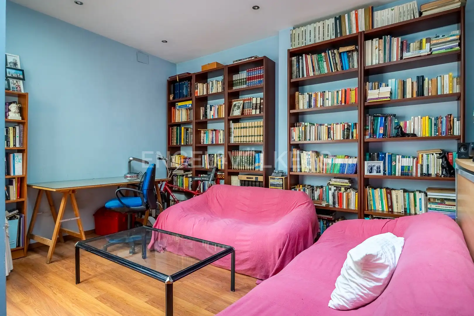 Living room of Houses for sale in Sevilla  with Air Conditioner, Heating and Storage room
