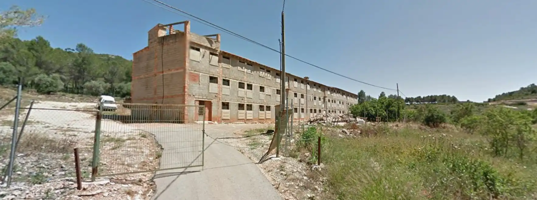 Vista exterior de Nave industrial en venta en Pinet