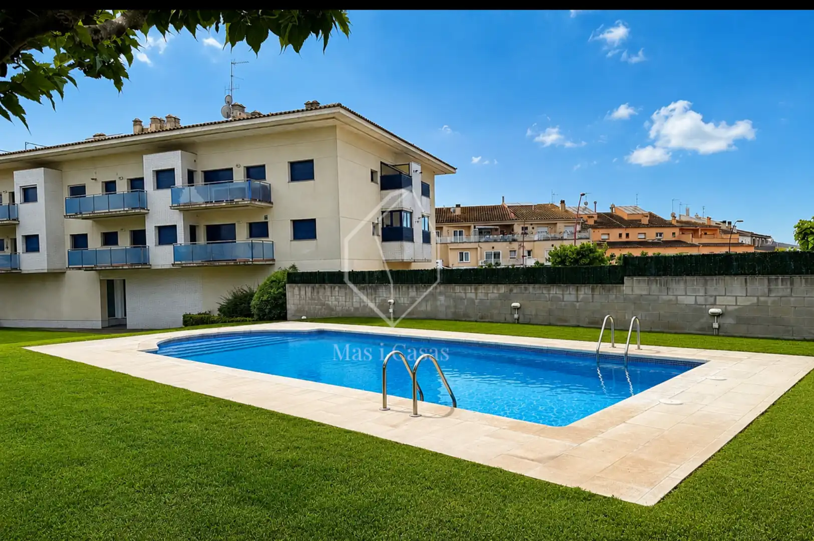 Schwimmbecken von Maisonette zum Verkauf in L'Escala mit Klimaanlage, Heizung und Terrasse