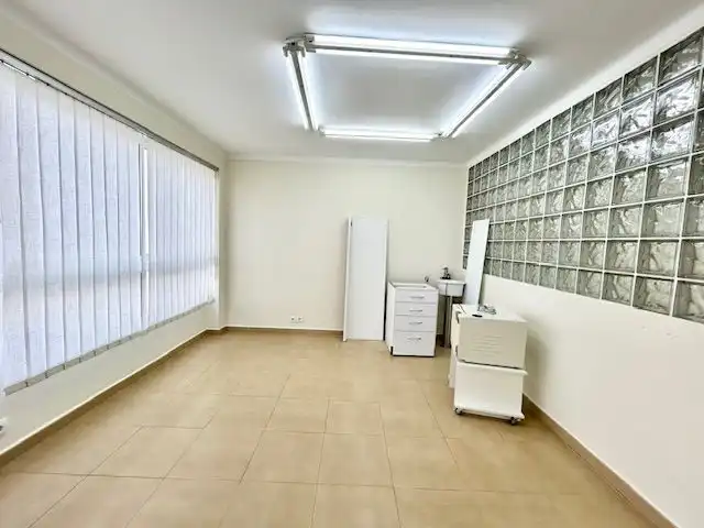Bureau avec ascenseur à louer à August, imagen 6
