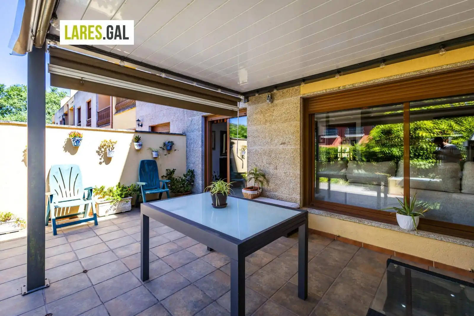 Terrasse von Einfamilien-Reihenhaus zum Verkauf in Cangas  mit Heizung, Terrasse und Abstellraum
