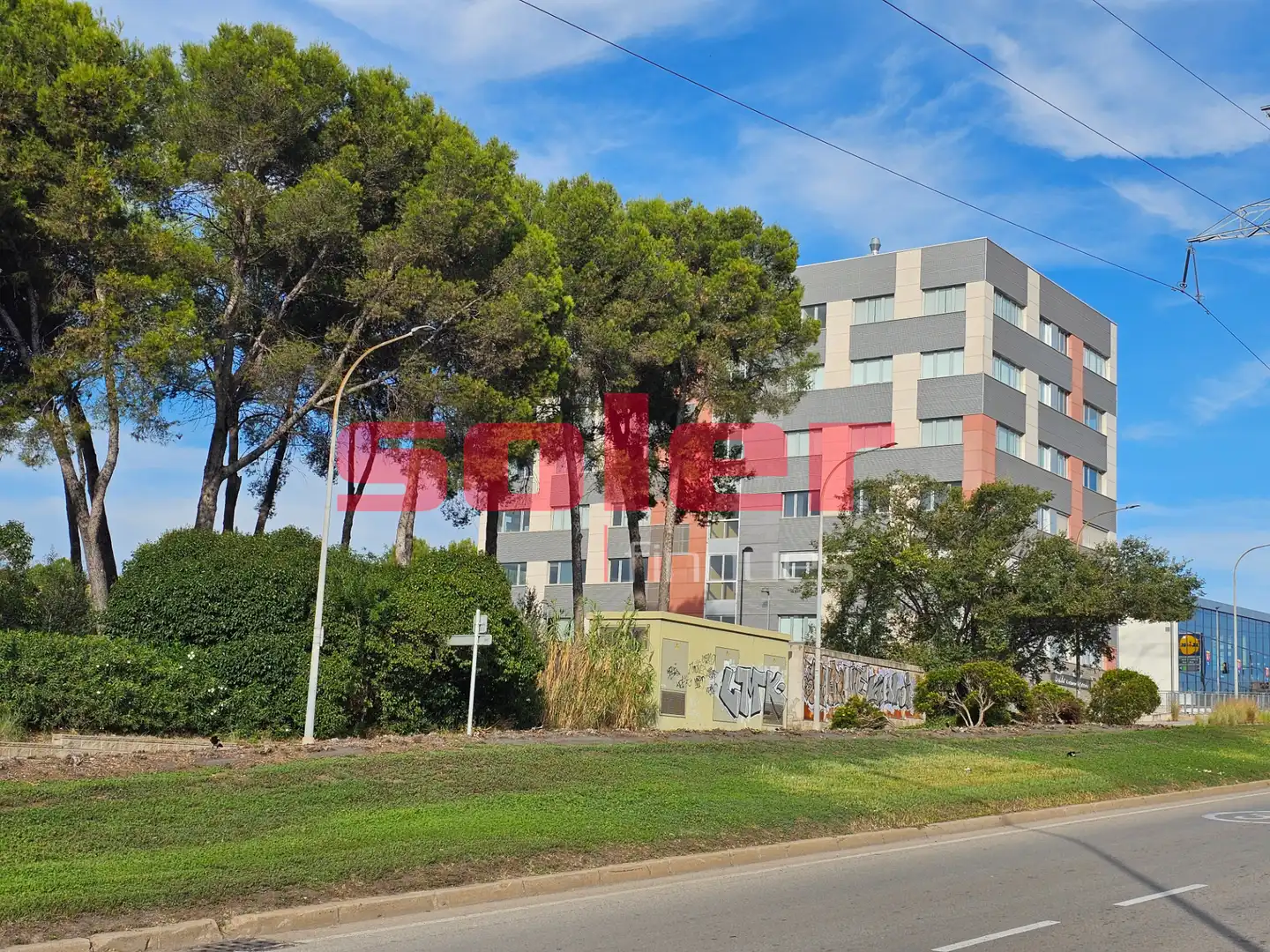 Vista exterior de Oficina de lloguer en Rubí amb Aire condicionat i Traster