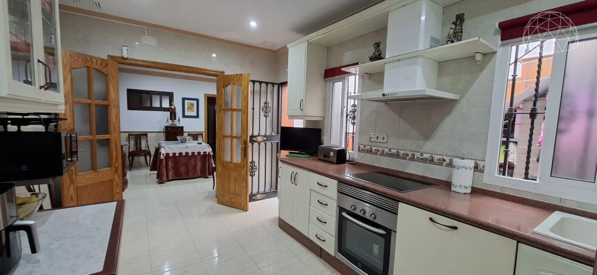 Küche von Haus oder Chalet zum Verkauf in Sevilla mit Klimaanlage, Terrasse und Möbliert