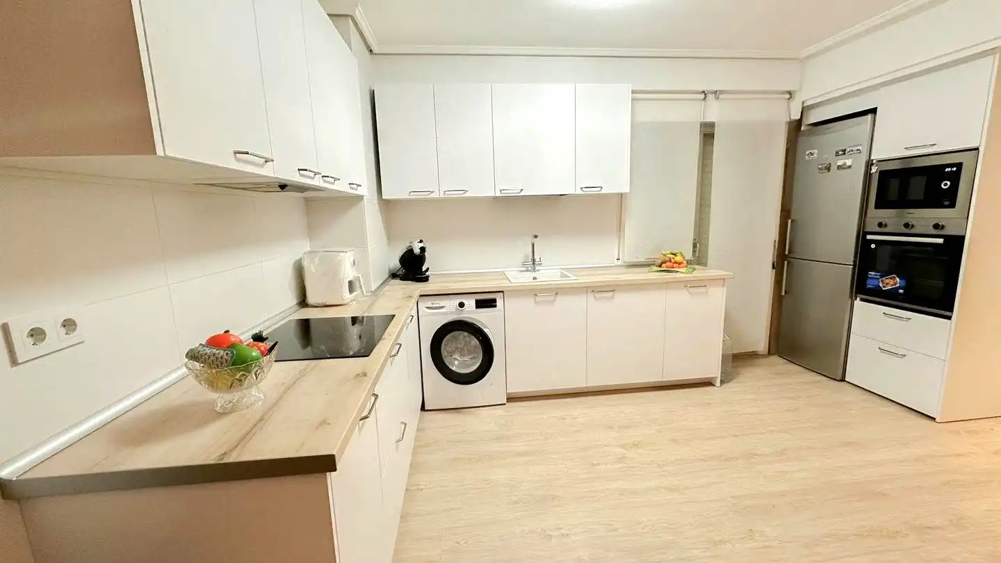 Cocina de Piso en venta en  Logroño con Calefacción, Trastero y Balcón