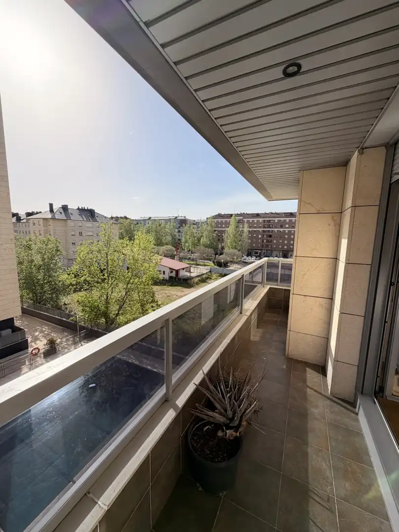 Terraza de Piso en venta en  Logroño con Calefacción, Parquet y Terraza