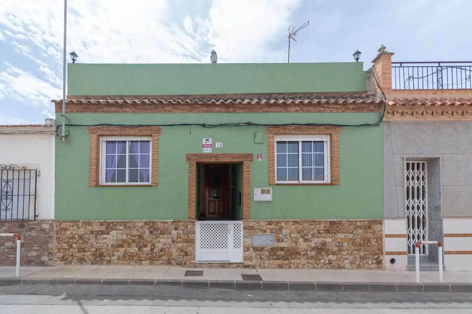 Vista exterior de Casa o xalet en venda en La Unión amb Aire condicionat i Terrassa