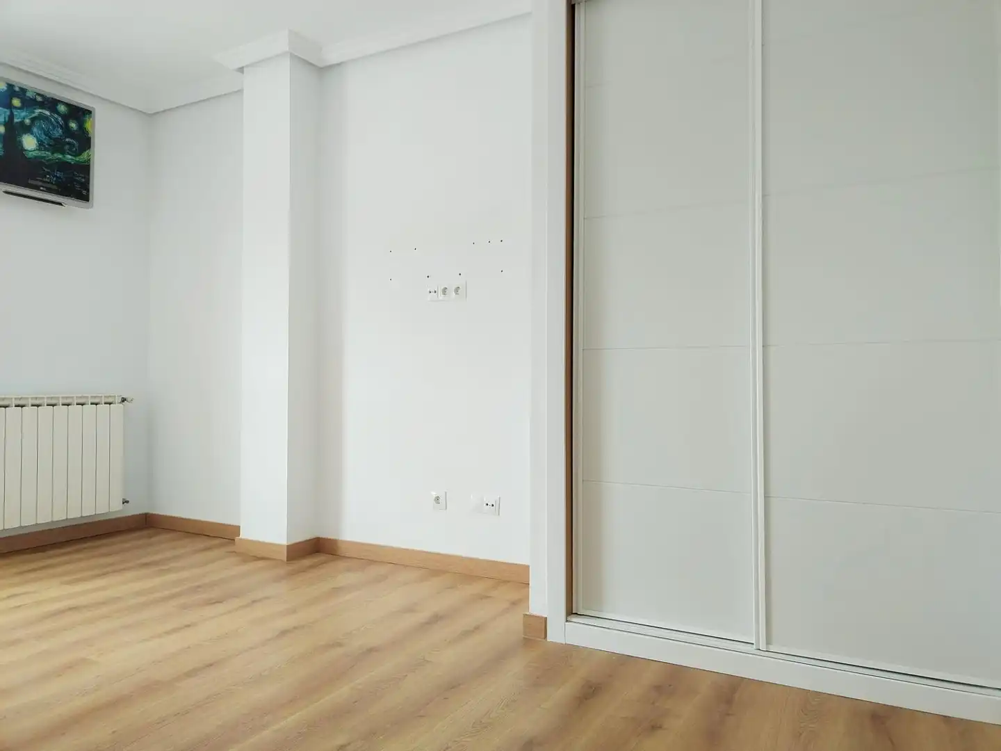 Flat for rent in Perlita
