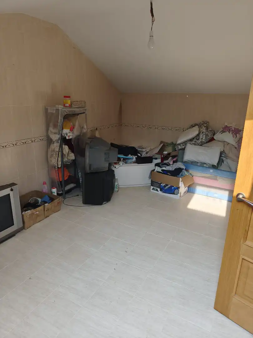 Piso en venta en Arévalo con Calefacción, Terraza y Amueblado