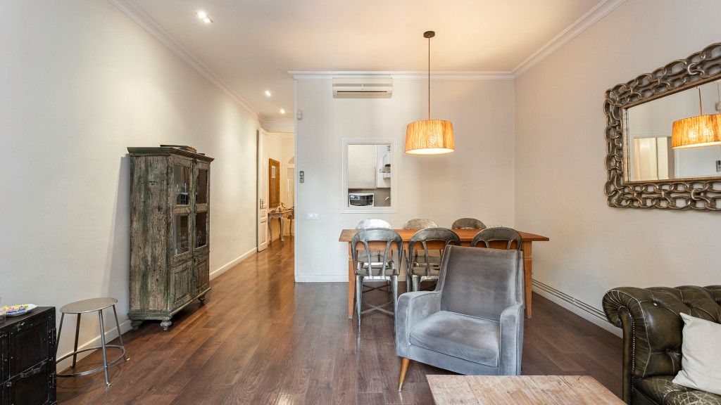Dining room of Apartment for sale in  Barcelona Capital  with Air Conditioner, Heating and Parquet flooring