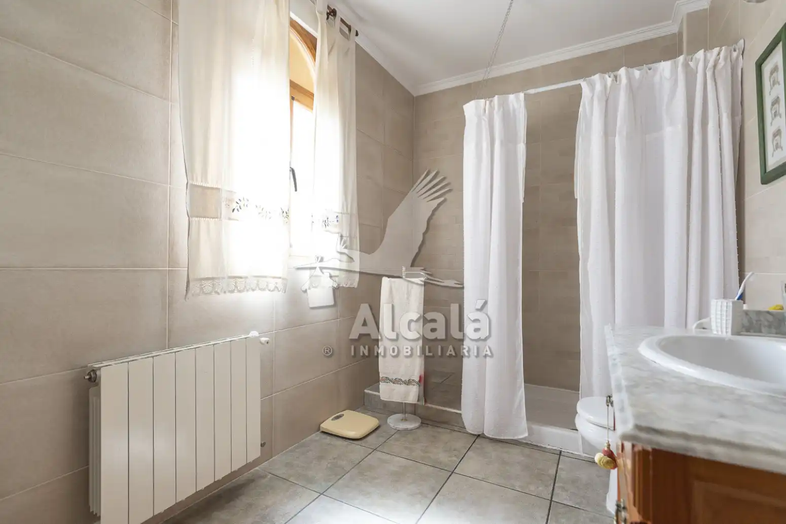 Baño de Casa adosada en venta en Torrijos con Aire acondicionado, Calefacción y Terraza