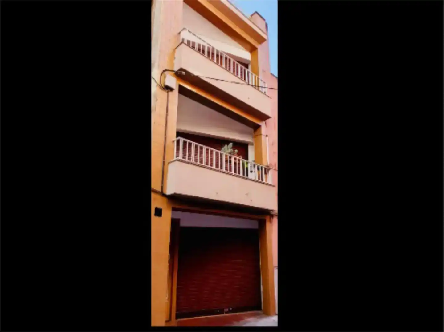 Vista exterior de Casa adosada en venda en Martorell amb Aire condicionat, Traster i Balcó
