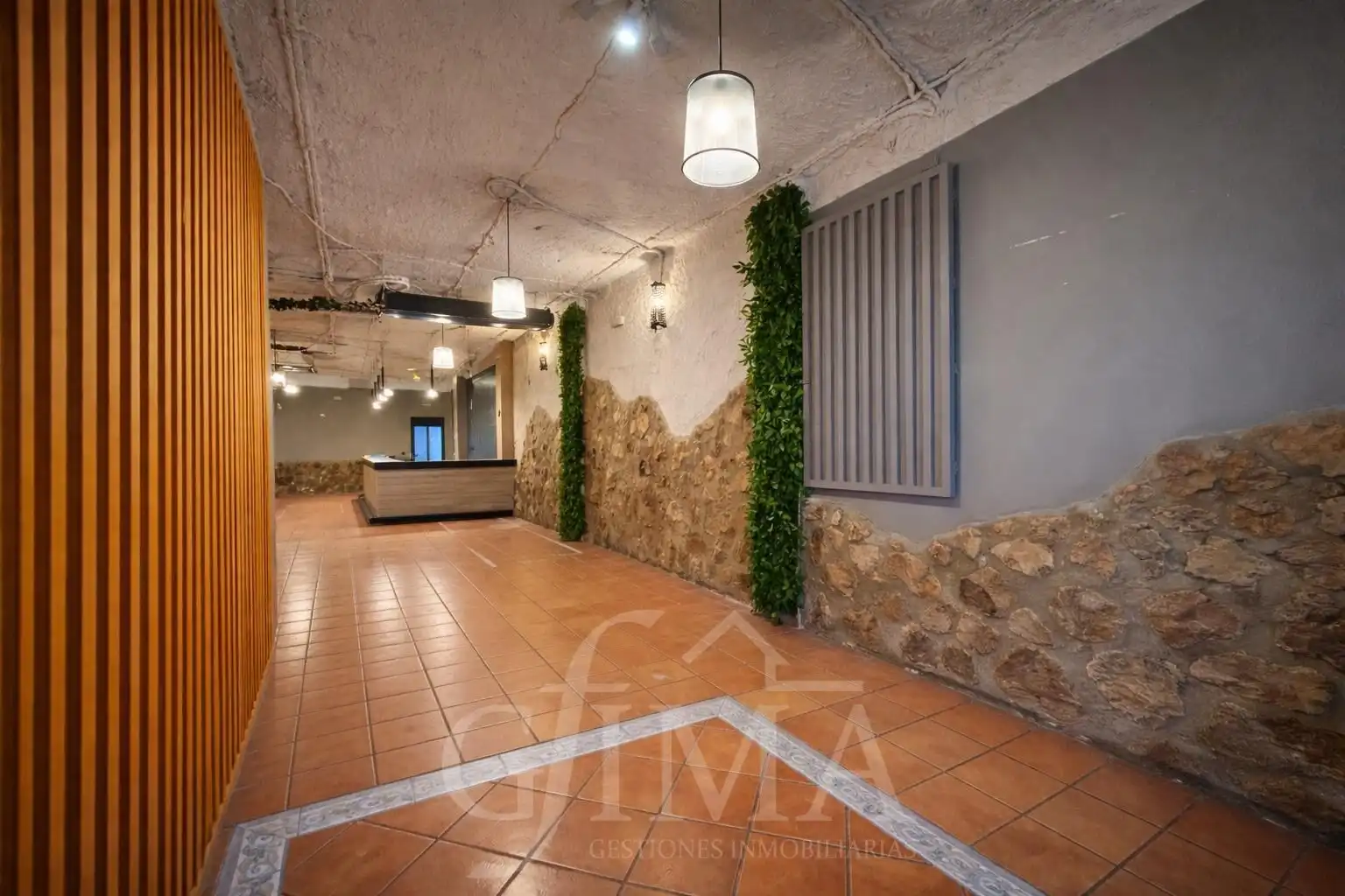 Local comercial de lloguer a Tomelloso