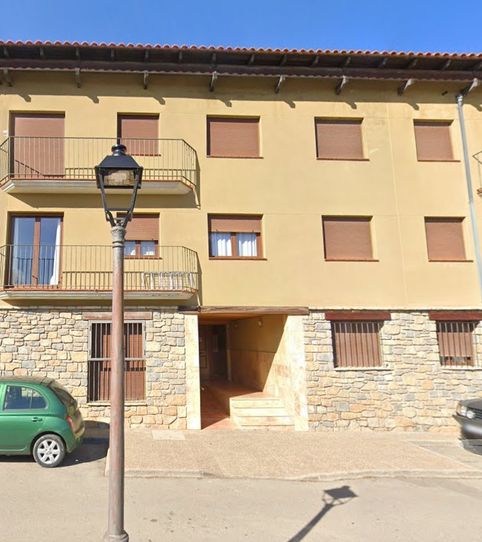 Foto 2 de Piso en venta en Av Valencia, Mora de Rubielos, Teruel