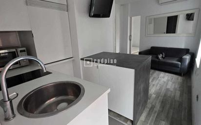 Kitchen of Flat to rent in  Madrid Capital  with Air Conditioner and Terrace