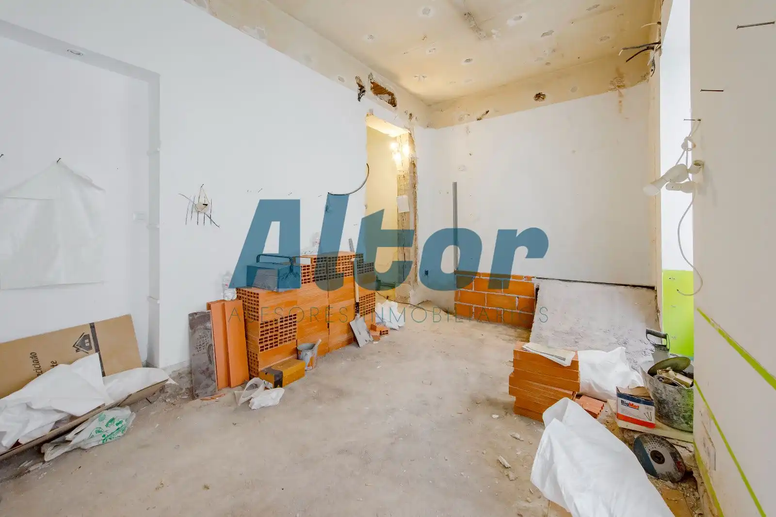 Local en venta en Madrid
