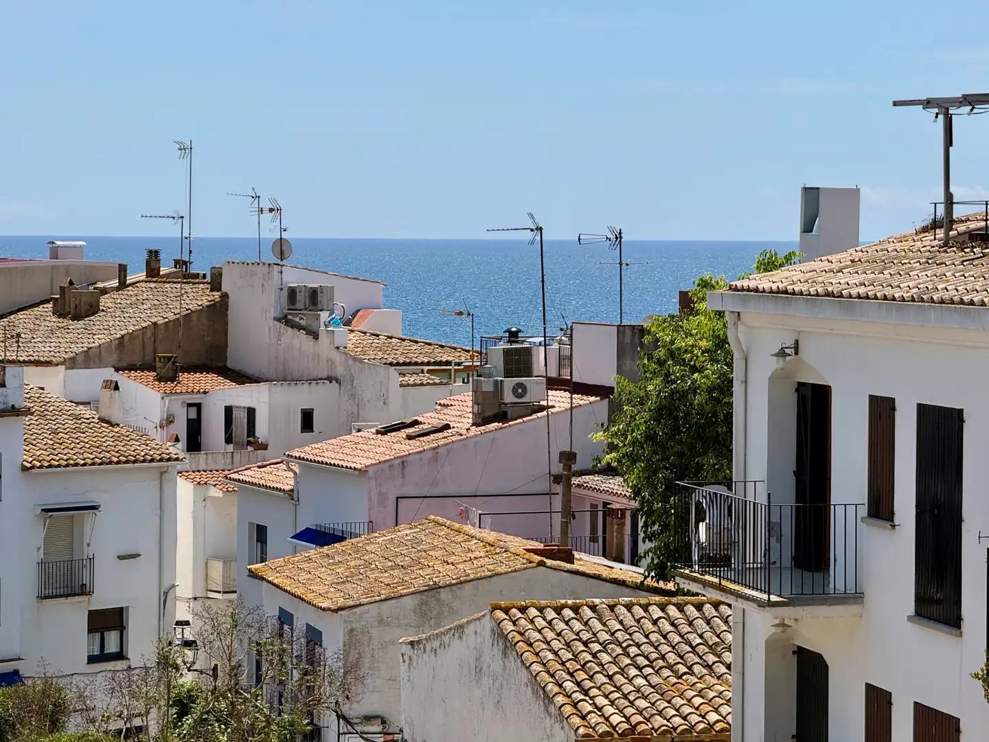 Außenansicht von Maisonette zum Verkauf in Palafrugell mit Klimaanlage, Terrasse und Balkon