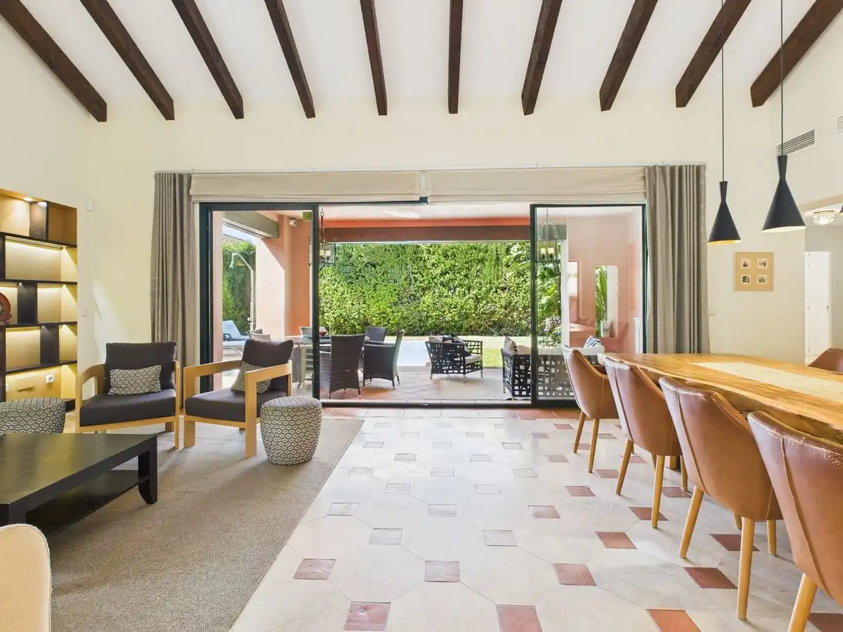 Chalet con piscina en venta en Carretera de Cádiz 340, imagen 3