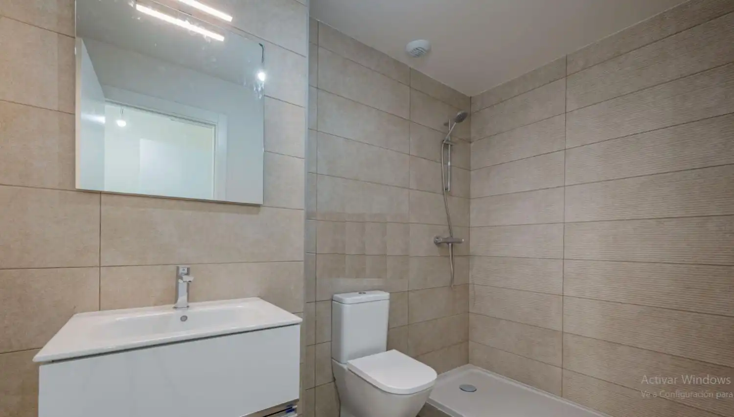 Badezimmer von Dachboden zum Verkauf in Torremolinos mit Klimaanlage, Terrasse und Abstellraum