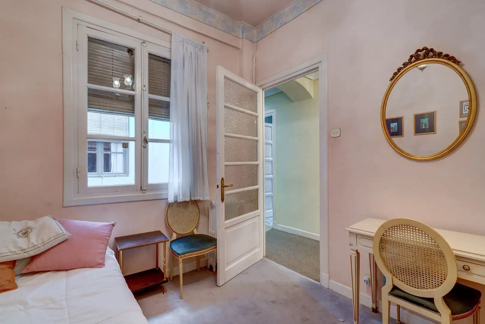Habitación de Piso en venta en Irun  con Calefacción, Trastero y Amueblado