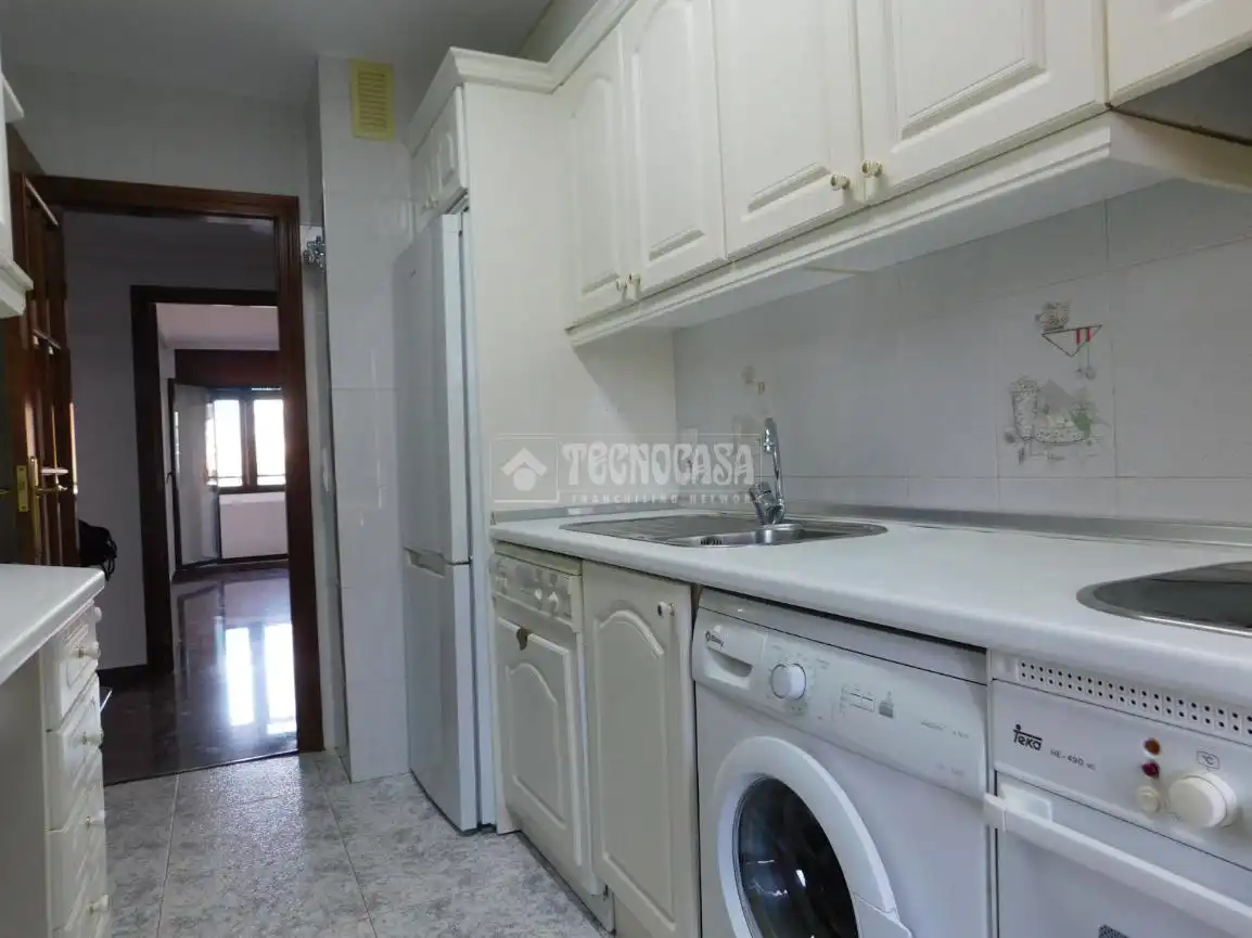 Kitchen of Flat for sale in Zaragoza  with Air Conditioner, Heating and Terrace