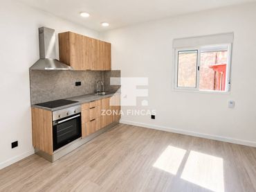 Piso en venta en Calle Autonomia 29
