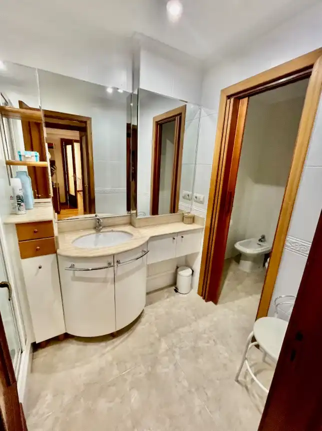 Apartamento de alquiler en Parque Virgen del Manzano, 28, Reyes Católicos