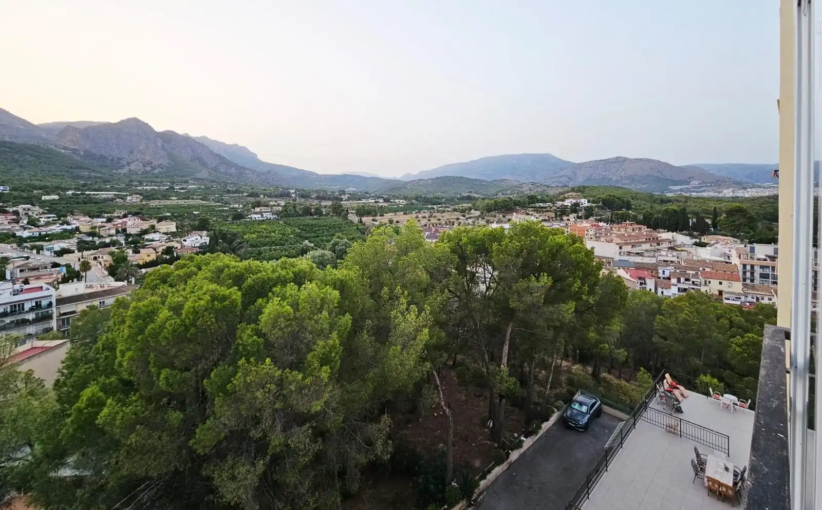 Vista exterior de Apartament en venda en La Nucia amb Piscina comunitària